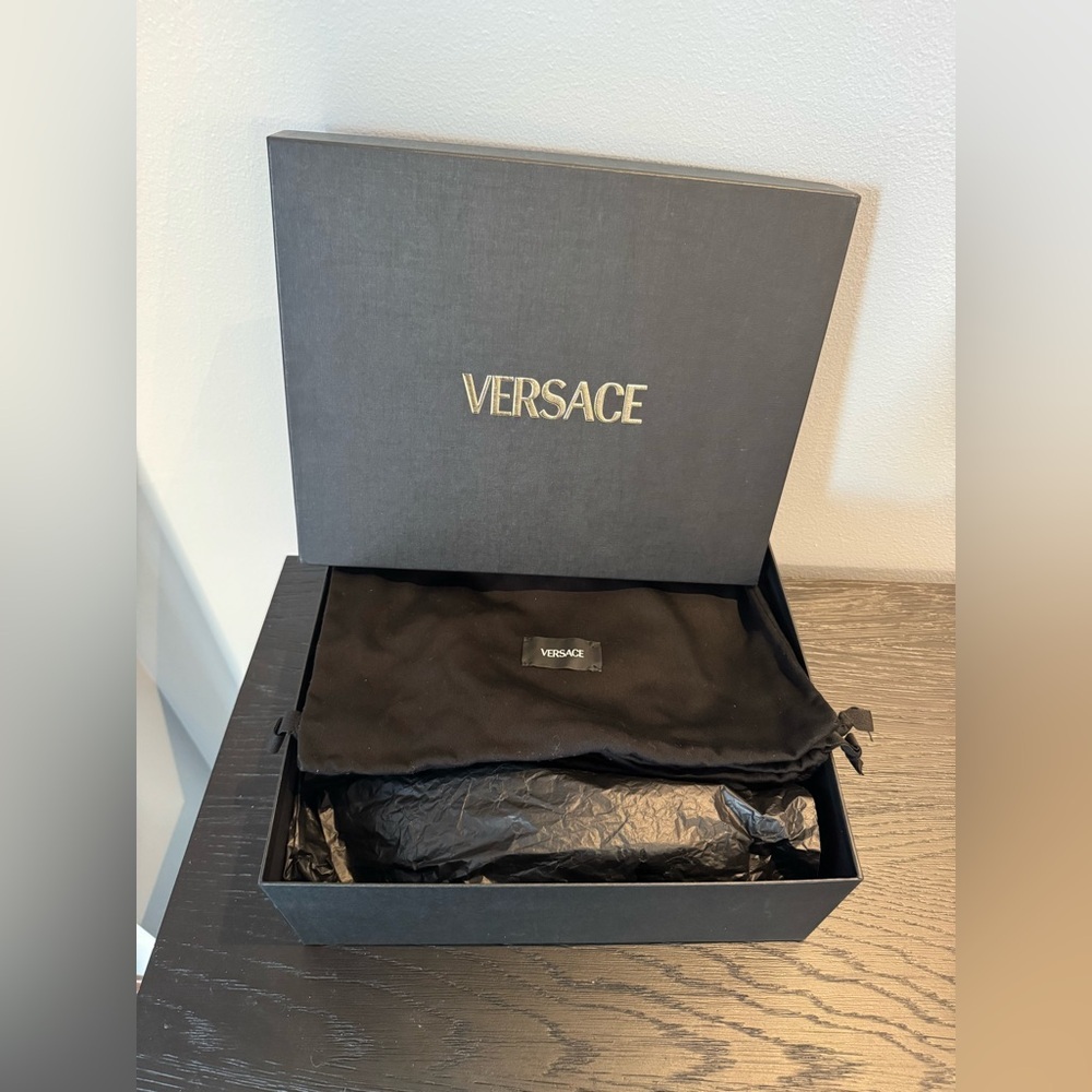Versace Gianni Ribbon Platform Sandal Heels – Black/Gold – Size 10 – BRAND NEW - Picture 7 of 8